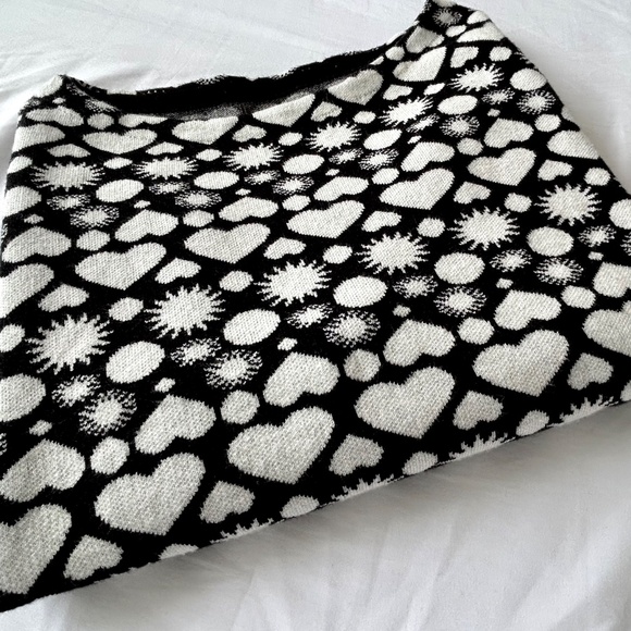Maeve Anthropologie Sweater Black & White Heart Sz S Sunshine in My Heart - Picture 12 of 16